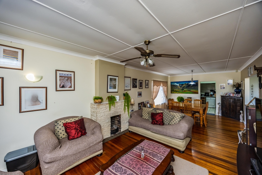 3 Bedroom Property for Sale in Sunnyridge Eastern Cape